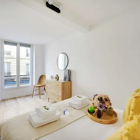 Apartment Stunning 4p1br